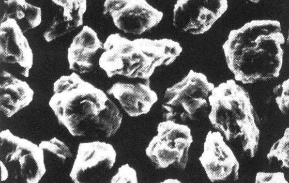 polykristallin (synthetisch)